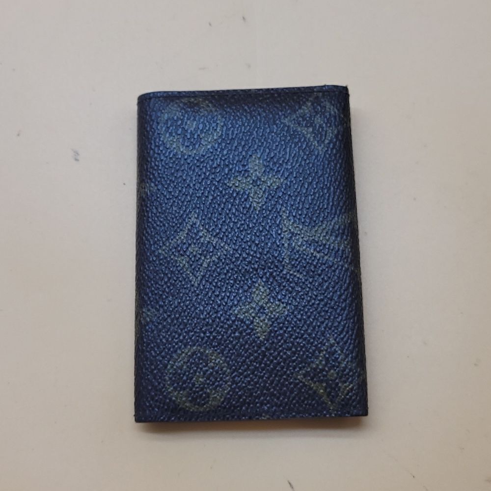 Authentic Louis Vuitton Monogram Keychain Wallet - Picture 2 of 9